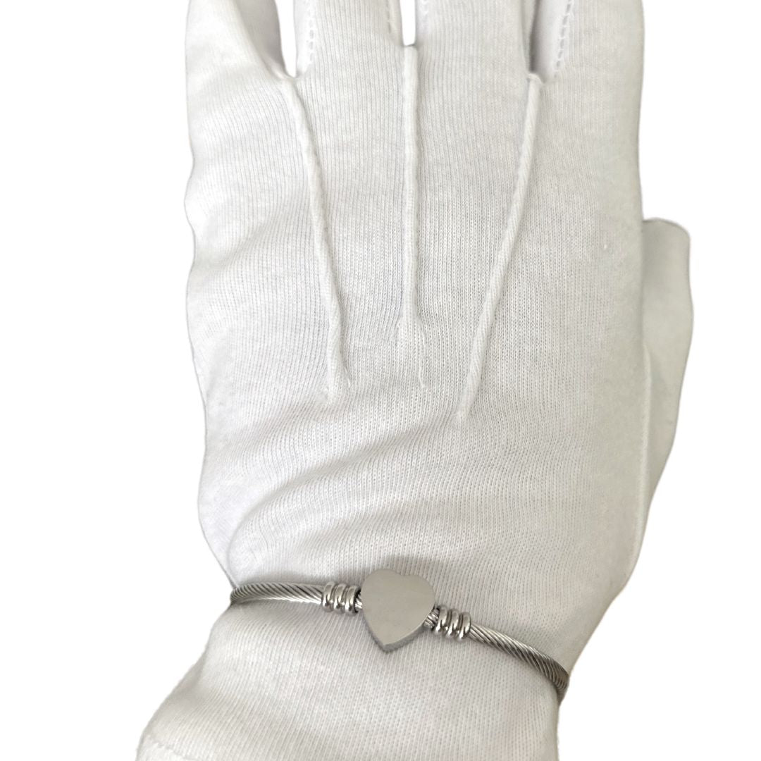 Brazalete Con Corazon Ajustable de Acero Inoxidable
