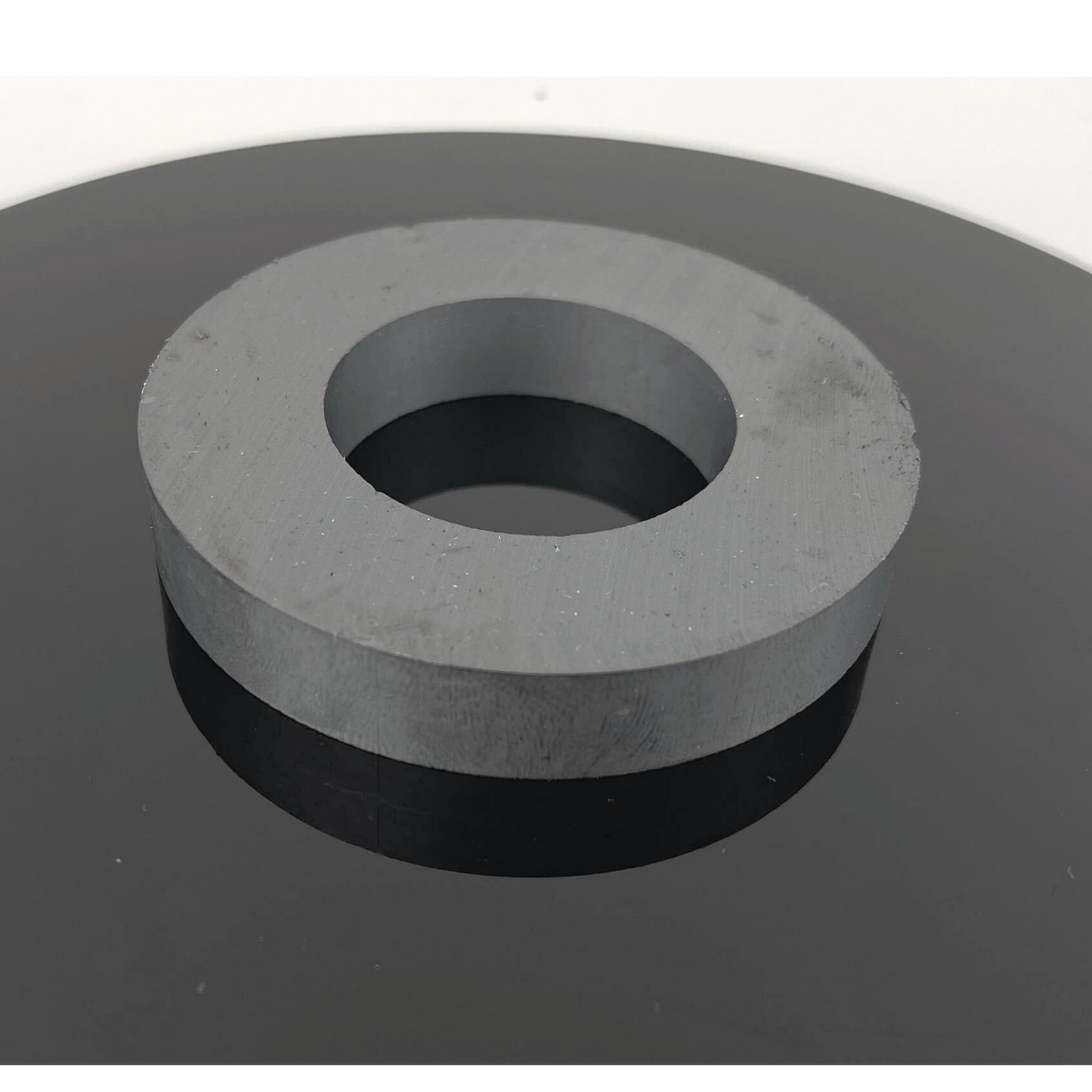 Imanes de Ferrita Anillo Dona 55mm de Diámetro y 12mm de Espesor