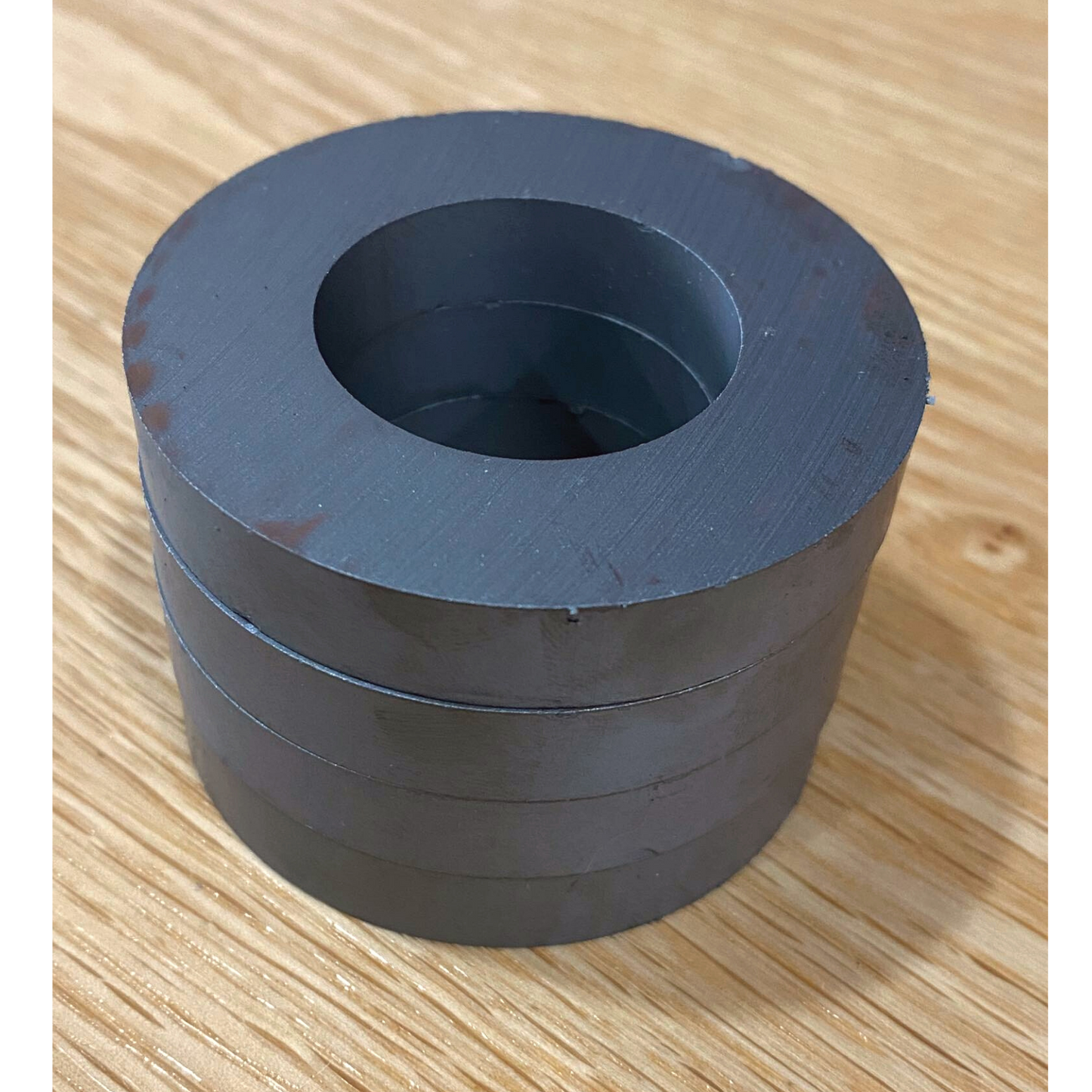 Imanes de Ferrita Anillo Dona 55mm de Diámetro y 12mm de Espesor
