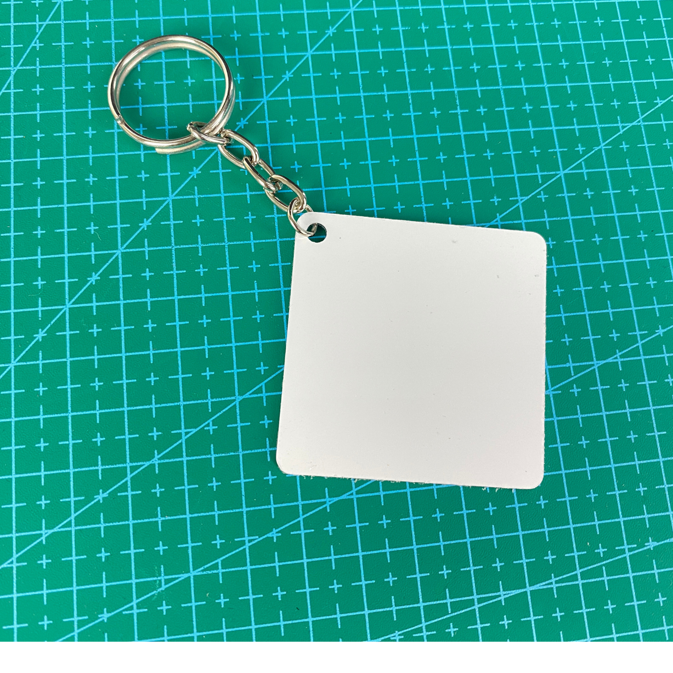 Llavero Cuadrado de Acrilico Blanco Para Sublimar de 3mm de Grosor 5cm